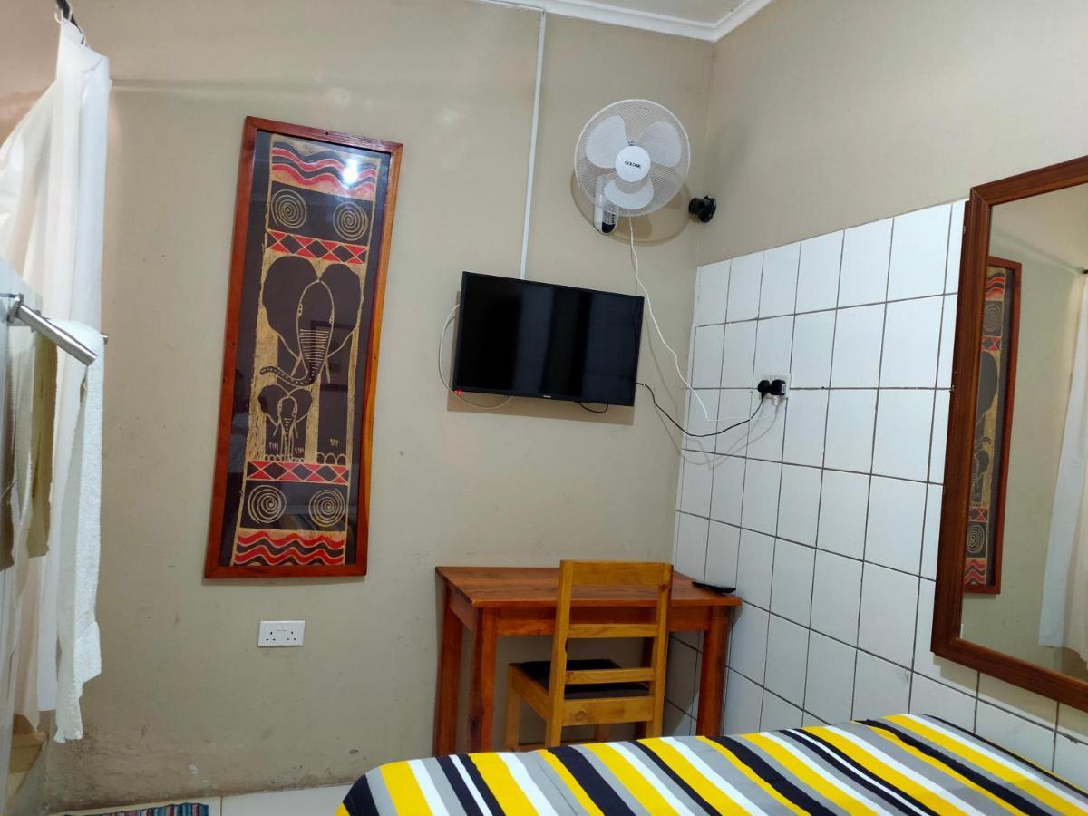 Golden Days Lodge Λίβινγκστον Εξωτερικό φωτογραφία