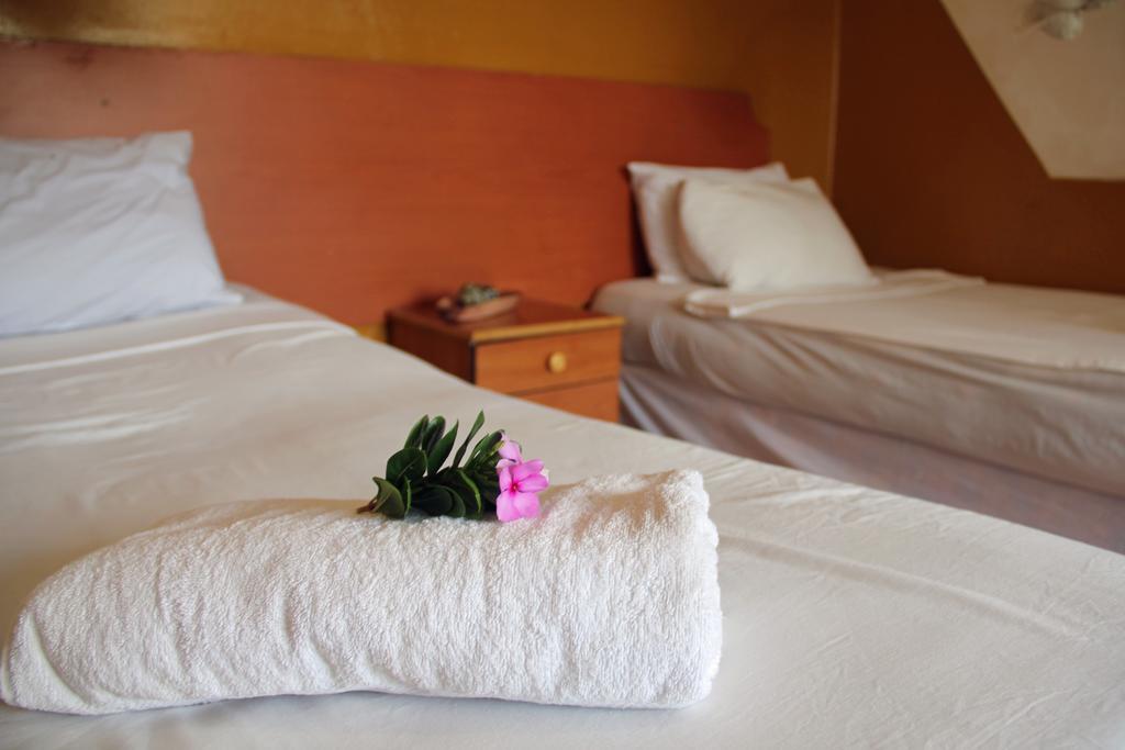 Golden Days Lodge Λίβινγκστον Εξωτερικό φωτογραφία